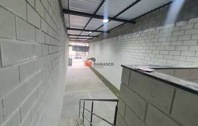 Imagem: O depósito possui 300m² de Área e está localizado em Barcelona