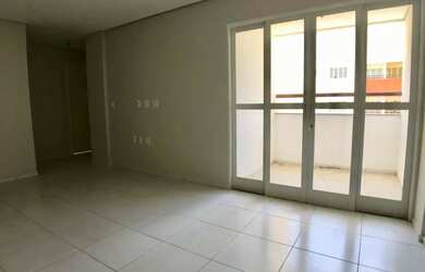 Imagem: O apartamento possui 3 Dormitórios, 3 Banheiros, 2 Vagas na