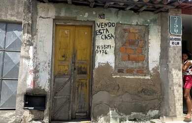 Imagem: A casa possui 2 Dormitórios, 1 Banheiro e está localizado