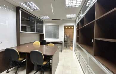 Imagem 10: Wall Street sala decorada PORTEIRA FECHADA