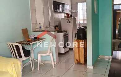 Imagem: O apartamento possui 2 Dormitórios, 1 Banheiro, 1 Vaga na garagem