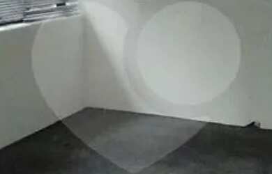 Imagem: O depósito possui 3 Vagas na garagem e 153m² de Área e está