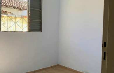 Imagem: A casa possui 3 Dormitórios, 3 Banheiros, 2 Vagas na garagem