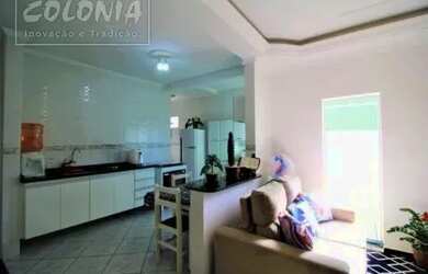 Imagem: O apartamento possui 3 Dormitórios, 1 Banheiro, 2 Vagas na