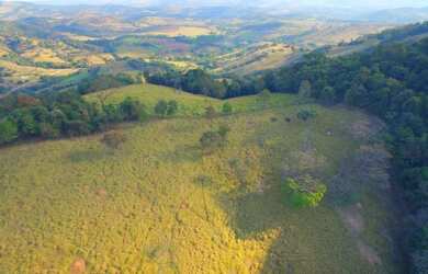 Imagem: A fazenda e está localizado em Piracema, MG à venda por R$720.000