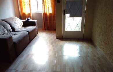 Imagem: A casa possui 2 Dormitórios, 1 Banheiro e 70m² de Área e