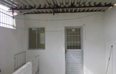 Imagem: A casa possui 2 Dormitórios, 1 Banheiro, 60m² de Área e