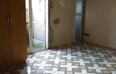 Imagem: A casa possui 2 Dormitórios, 1 Banheiro e está localizado