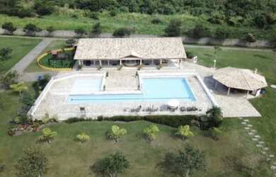 Imagem: O terreno possui 450m² de Área e está localizado em Vila