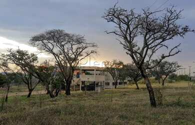 Imagem: O terreno possui 527.488m² de Área e está localizado em
