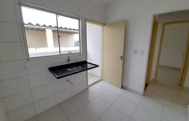 Imagem: A casa possui 2 Dormitórios, 1 Banheiro, 1 Vaga na garagem