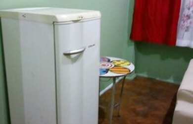 Imagem 5: Conjugado centro. Imóvel mobiliado, Varanda, 1 Banheiroe1 Dormitório