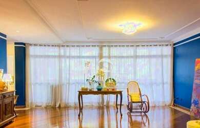 Imagem: O apartamento possui 4 Dormitórios, 1 Banheiro, 3 Vagas na