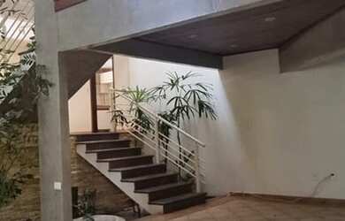 Imagem: A casa em condomínio possui 4 Dormitórios, 5 Banheiros, 5