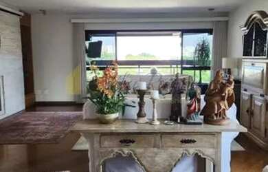 Imagem: O apartamento possui 3 Dormitórios, 5 Banheiros, 3 Vagas na