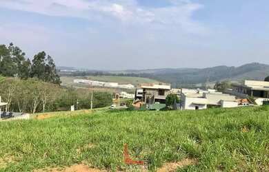 Imagem: O terreno possui 455m² de Área e está localizado em Bragança