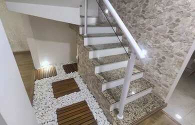 Imagem 9: Sobrado maravilhoso com trio caipira, salão de festas e quintal gramado