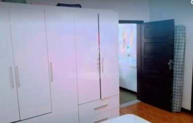 Imagem: A casa possui 3 Dormitórios, 3 Banheiros, 5 Vagas na garagem