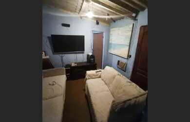 Imagem: A casa possui 2 Dormitórios e está localizado em Piratininga