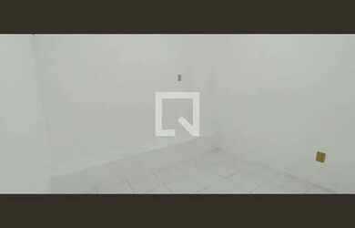 Imagem: A casa possui 1 Dormitório, 1 Banheiro, 30m² de Área e está