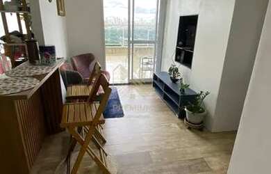 Imagem: O apartamento possui 1 Dormitório, 1 Banheiro, 2 Vagas na garagem