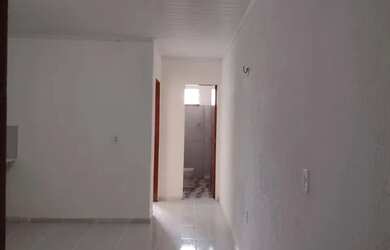 Imagem: O apartamento possui 1 Dormitório, 1 Banheiro, 1 Vaga na garagem