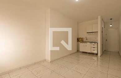 Imagem: O studio possui 1 Dormitório, 1 Banheiro, 30-0m² de Área