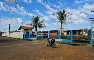 Imagem: O terreno possui 1.327m² de Área e está localizado em Maracananzinho