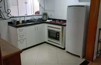 Imagem: A casa em condomínio possui 2 Dormitórios, 2 Banheiros, 2