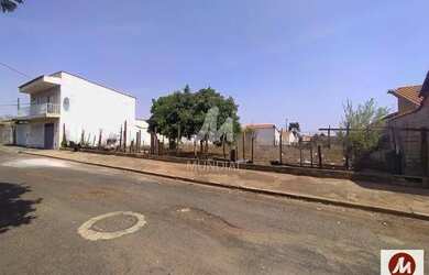 Imagem: O terreno possui 360m² de Área e está localizado em Parque