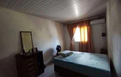 Imagem: A casa possui 2 Dormitórios, 2 Banheiros, 1 Vaga na garagem