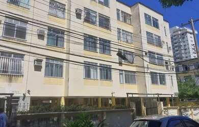 Imagem: O apartamento possui 3 Dormitórios, 2 Banheiros, 1 Vaga na