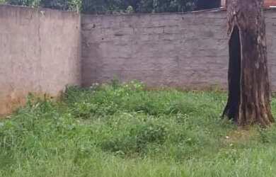 Imagem: O terreno possui 135m² de Área e está localizado em Campo