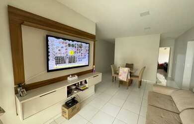 Imagem: O apartamento possui 3 Dormitórios, 1 Banheiro, 2 Vagas na