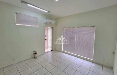 Imagem: O depósito possui 30m² de Área e está localizado em Parque