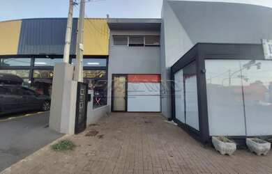 Imagem: O depósito possui 1 Vaga na garagem, 570m² de Área e está