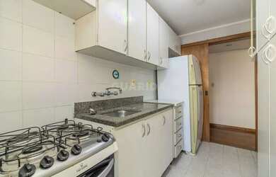 Imagem 8: Apartamento com 3 dormitórios, sendo 1 suíte, e 1 vaga de garagem no...