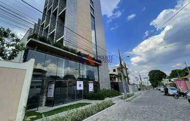 Imagem: O studio possui 1 Dormitório, 1 Banheiro, 1 Vaga na garagem