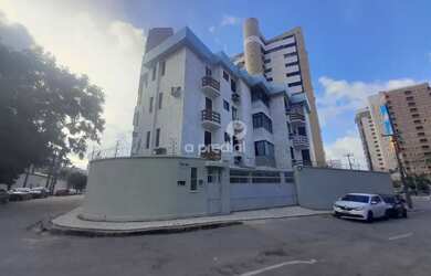 Imagem: O apartamento possui 3 Dormitórios, 2 Banheiros, 2 Vagas na