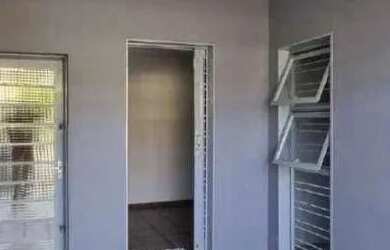 Imagem: O depósito possui 1 Vaga na garagem, 143m² de Área e Imóvel