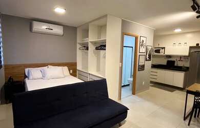 Imagem: O apartamento possui 1 Dormitório, Acomodam 4 pessoas e 1 Vaga