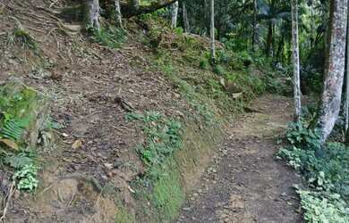 Imagem 12: 10 mil mts nas montanhas com lago 167 mil reais