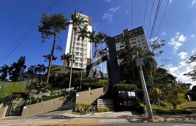 Imagem: O apartamento possui 3 Dormitórios, 2 Banheiros, 2 Vagas na