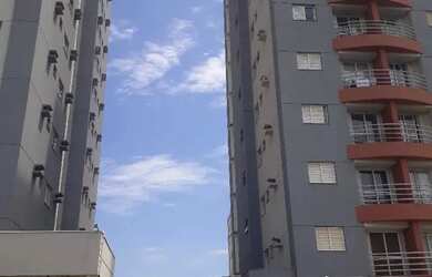 Imagem: O apartamento possui 1 Dormitório, 1 Banheiro, 1 Vaga na garagem