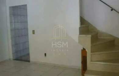 Imagem: A casa possui 2 Dormitórios, 2 Banheiros, 2 Vagas na garagem