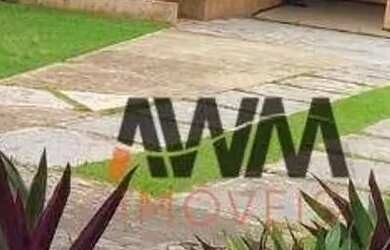 Imagem: A casa possui 3 Dormitórios, 3 Banheiros, 250m² de Área e