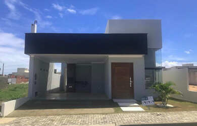 Imagem: A casa possui 3 Dormitórios e está localizado em Centro, Parnamirim