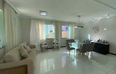 Imagem: A casa em condomínio possui 3 Dormitórios, 3 Banheiros, 2