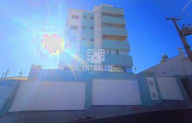 Imagem: O apartamento possui 4 Dormitórios, 1 Banheiro, 3 Vagas na