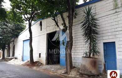 Imagem: O depósito possui 923m² de Área e está localizado em Vila